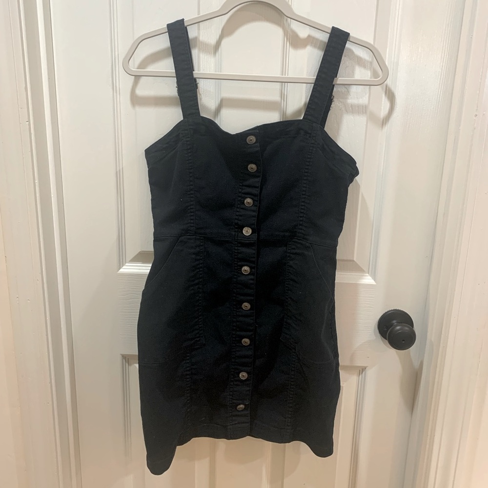 H&M divided black button up dress